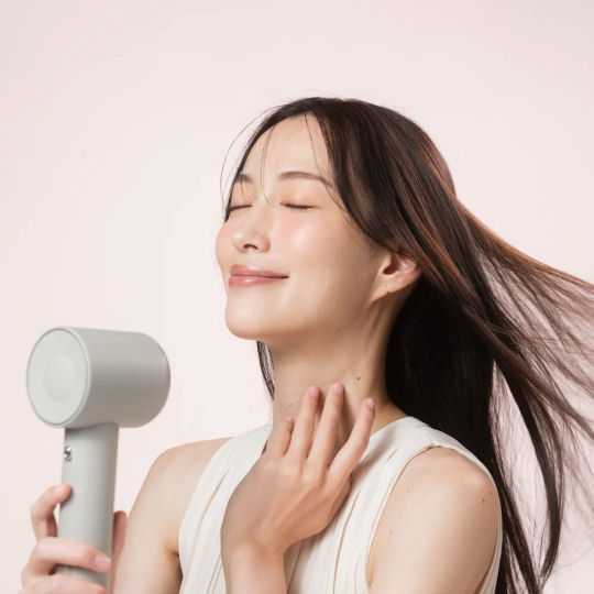 Linka Airy Blow Hair Dryer